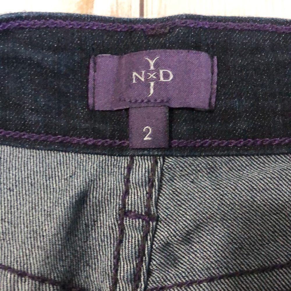 NYDJ Shorts Size 2 EUC - Picture 2 of 9